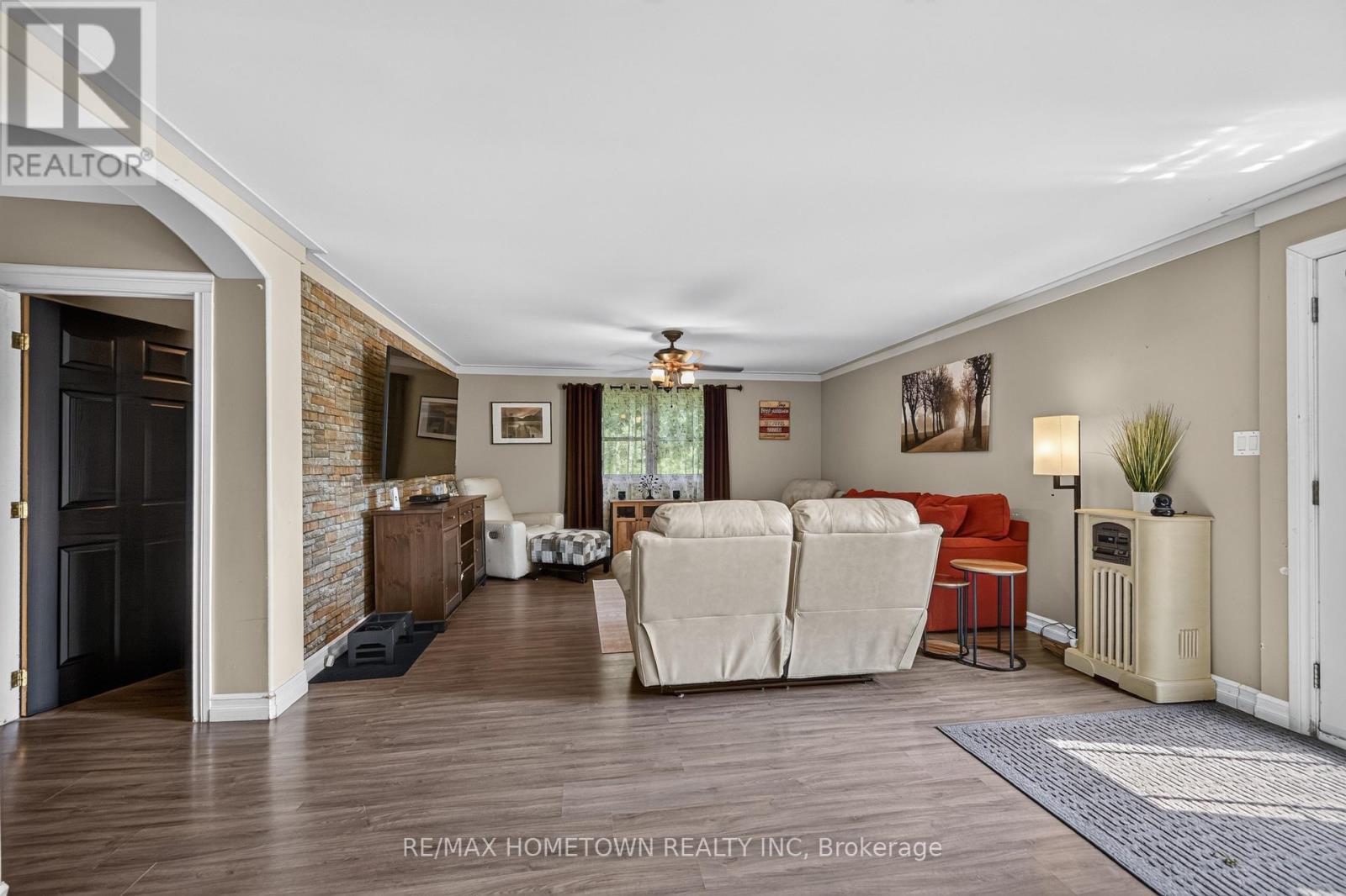 9142 County Rd 6 Road Property Photo 20