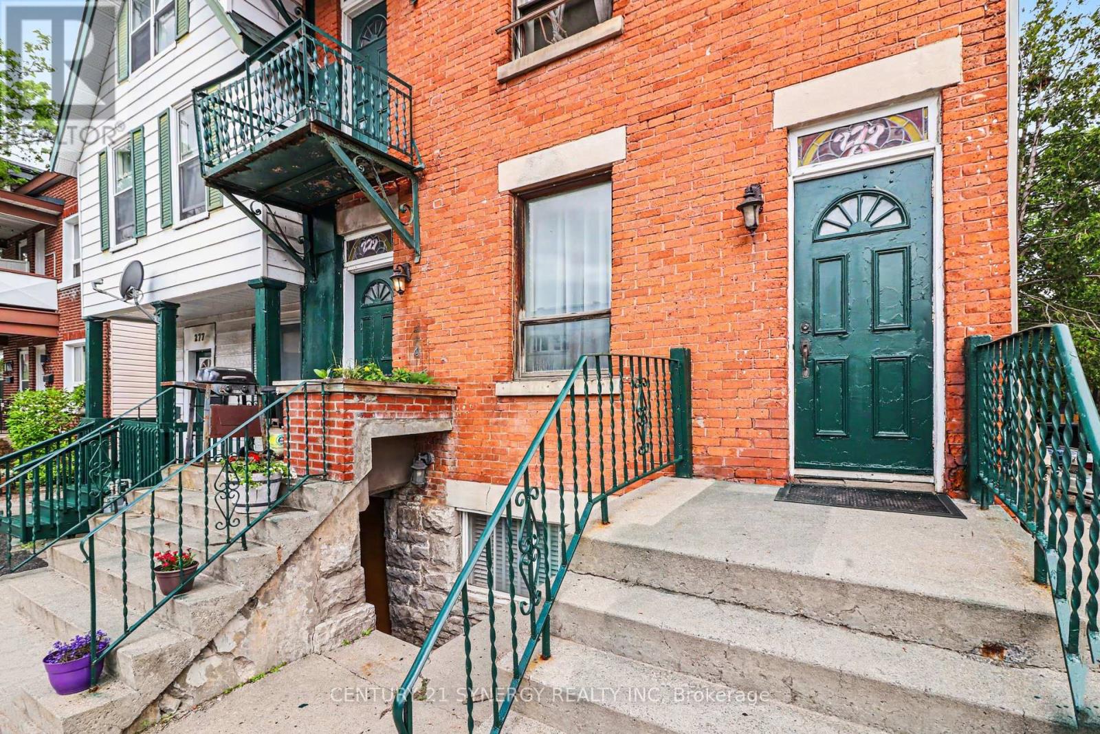 279 St Andrew Street Property Photo 3