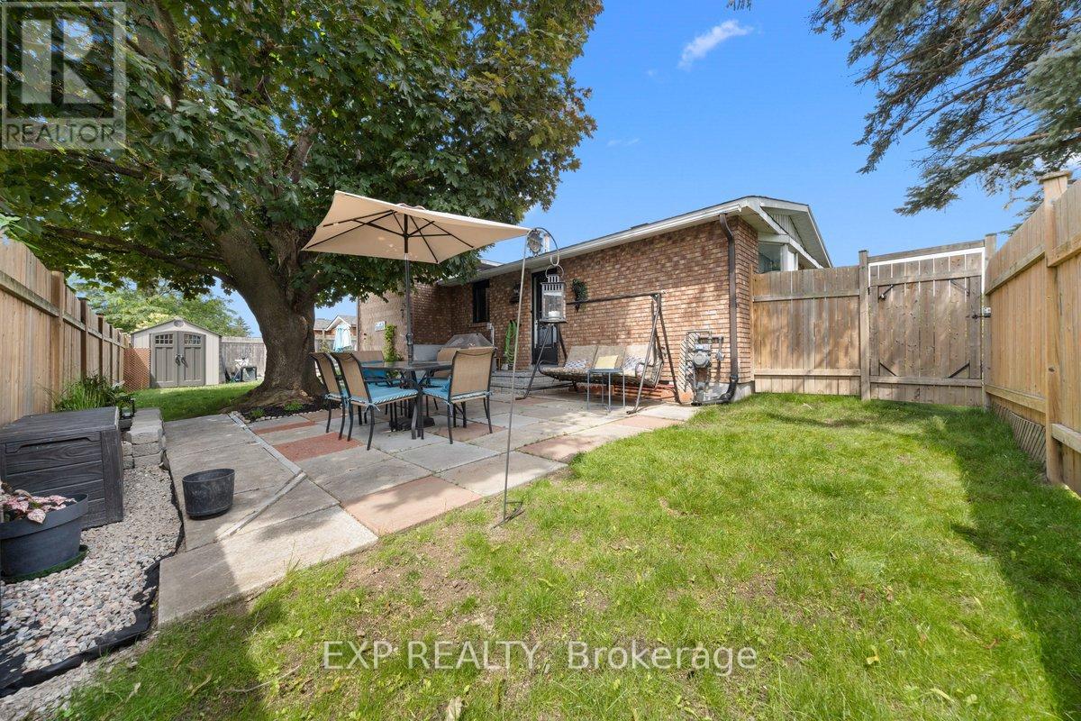 396 Hatfield Crescent Property Photo 27