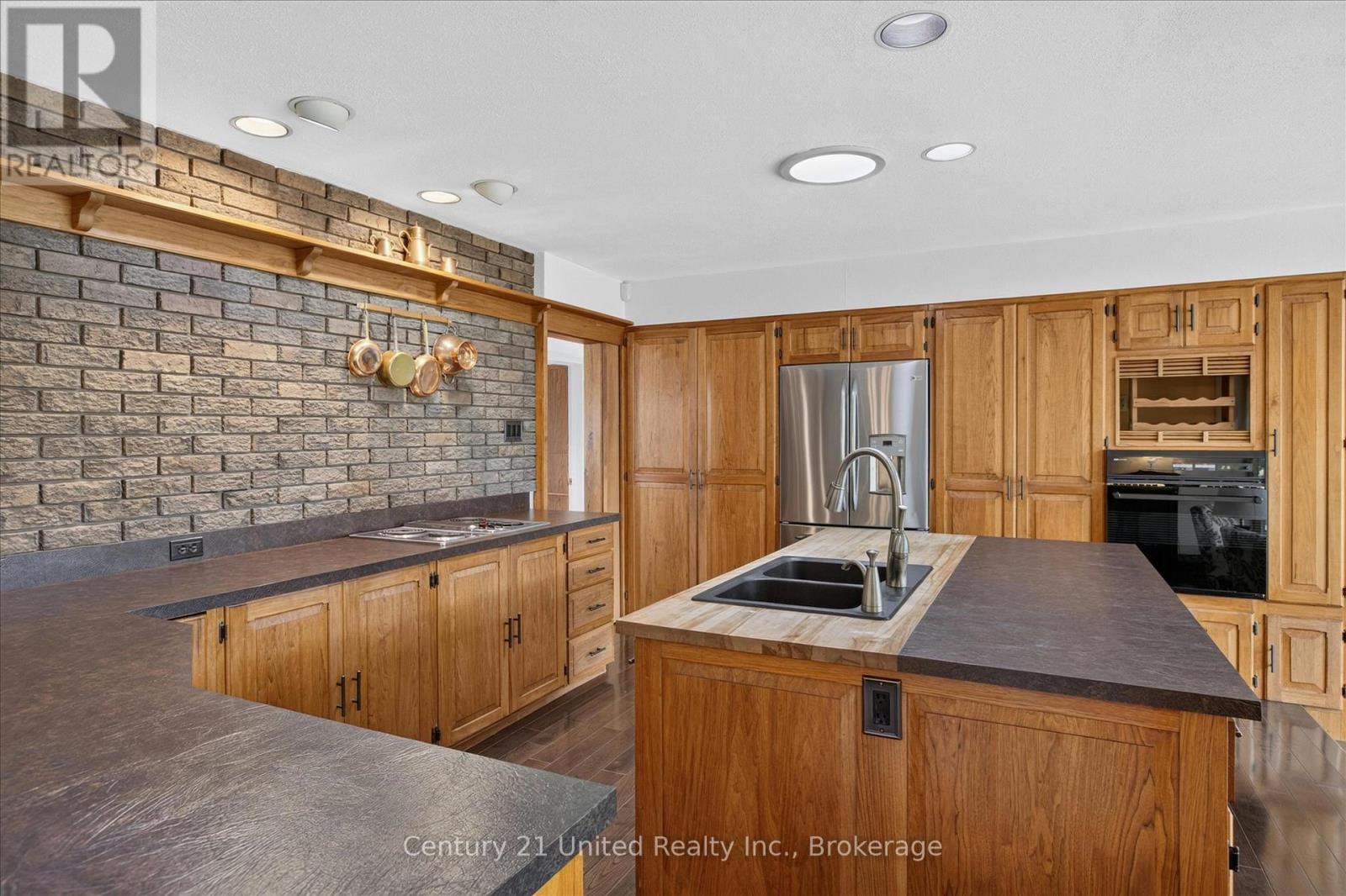 130 Earlwood Drive Property Photo 10
