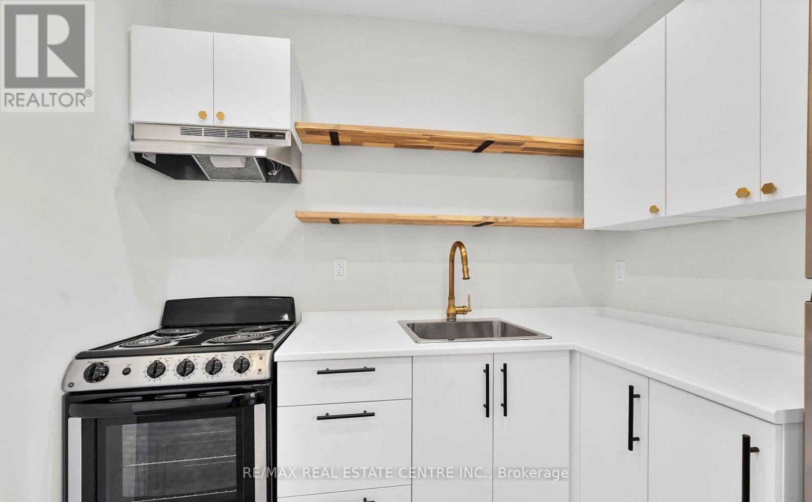 68 Kinrade Avenue Property Photo 4