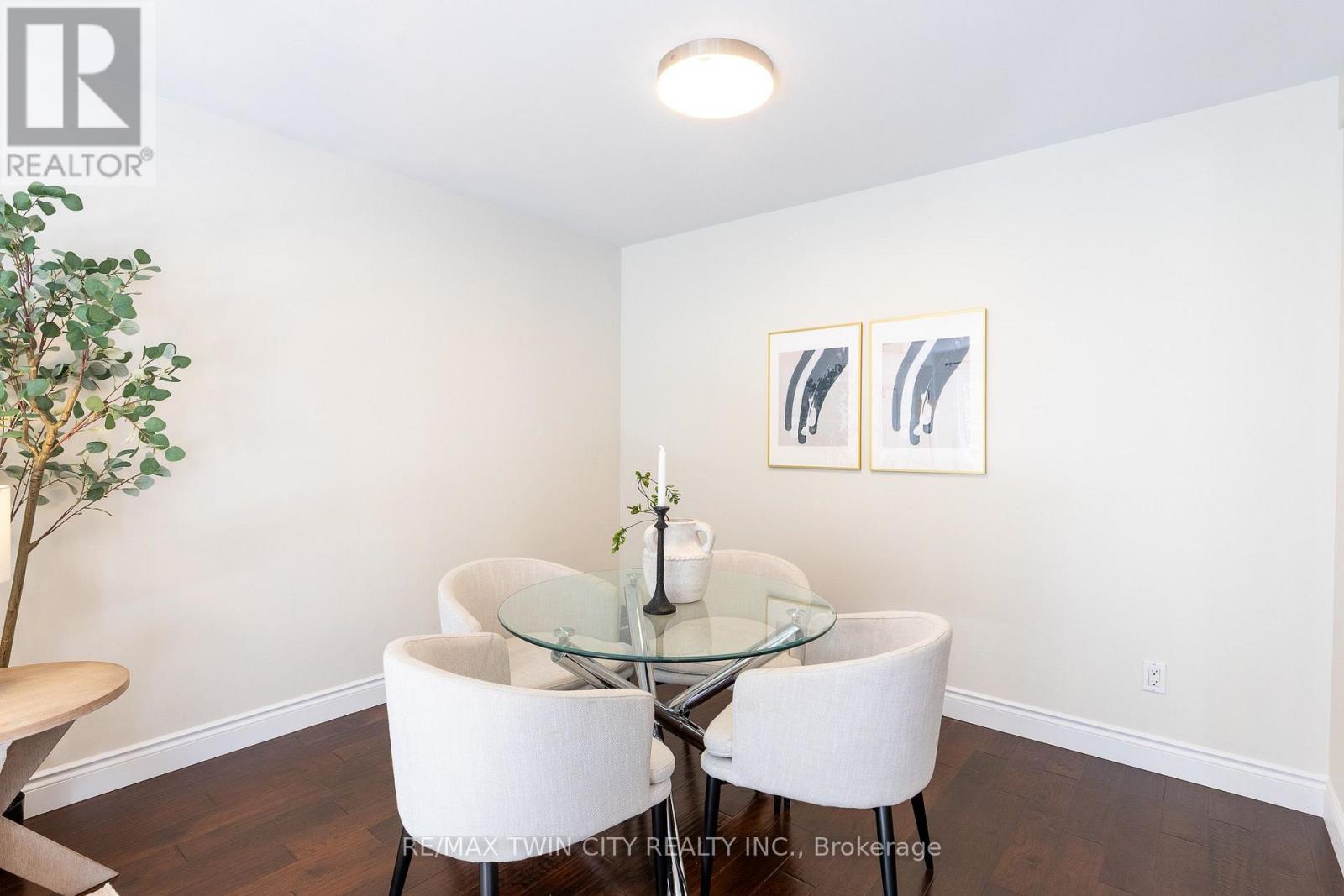 569 Violet Street Property Photo 11