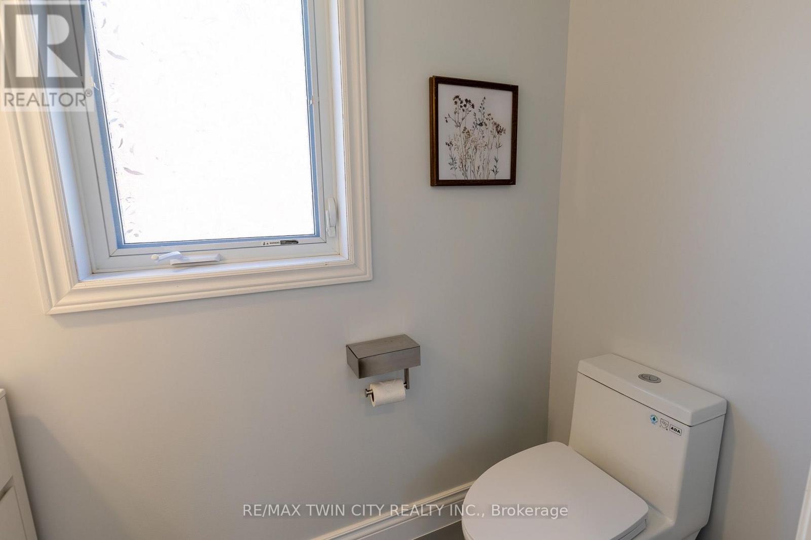 569 Violet Street Property Photo 13