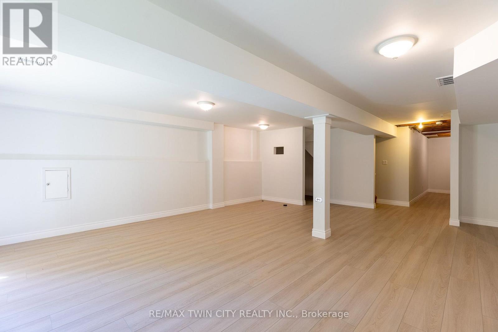 569 Violet Street Property Photo 27