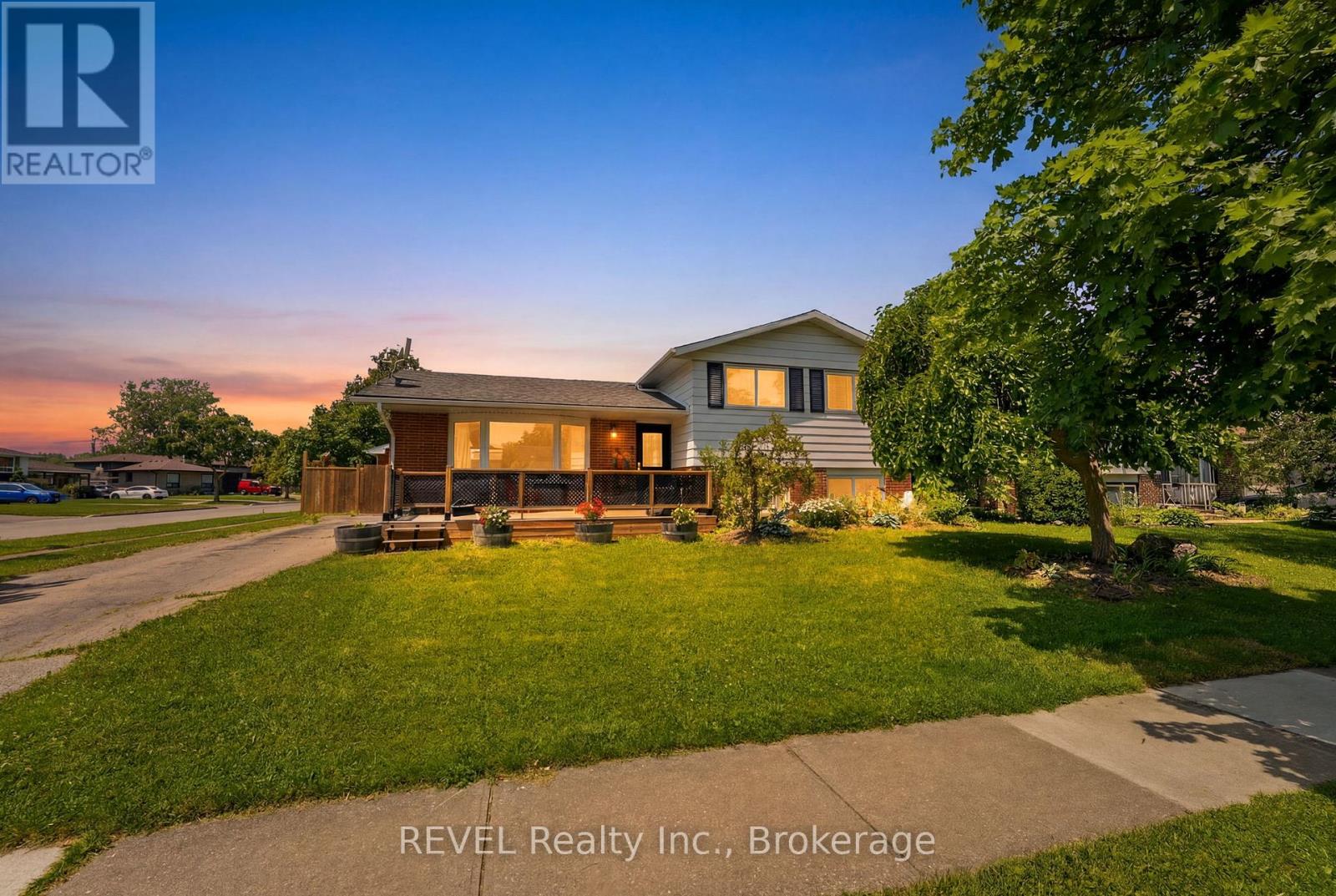 1 Idylwood Road Property Photo 1