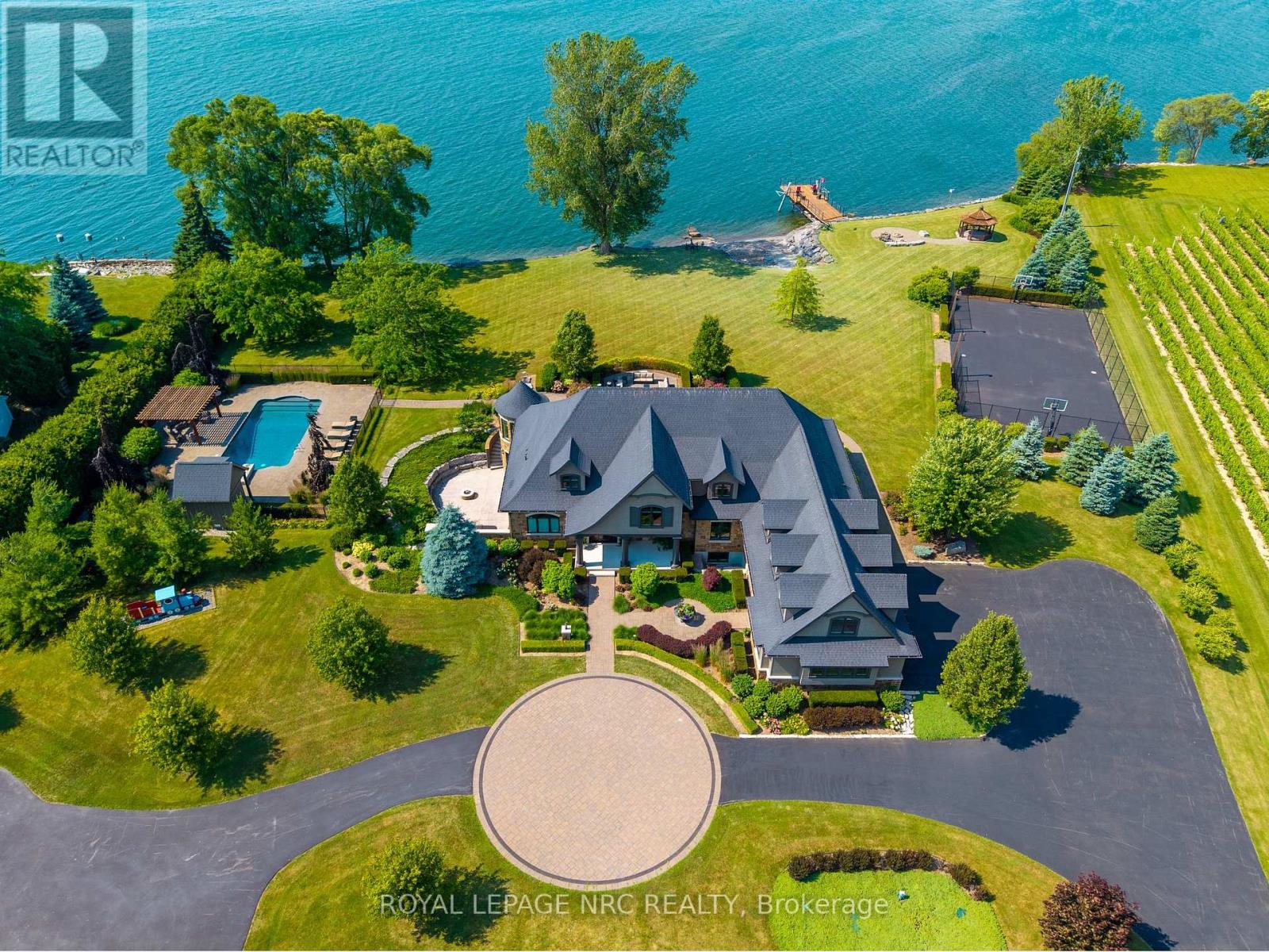 1234 Lakeshore Road Property Photo 2