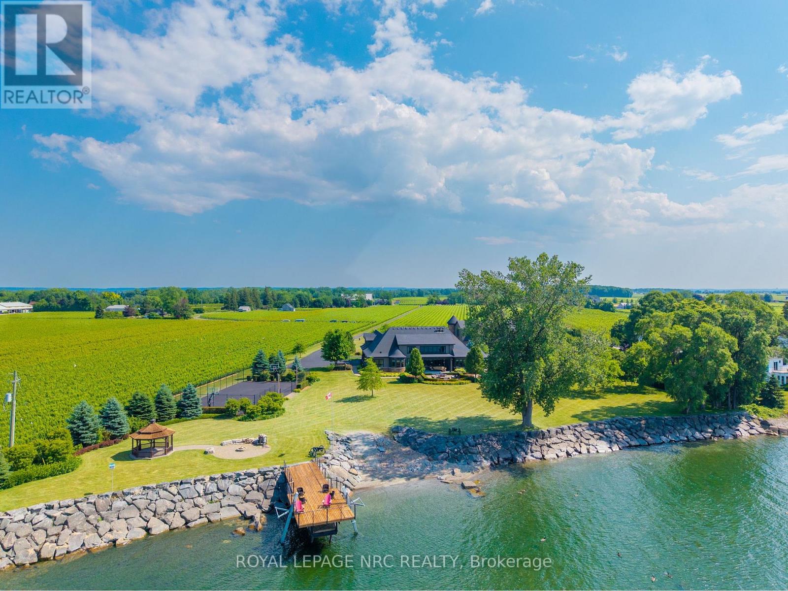 1234 Lakeshore Road Property Photo 4