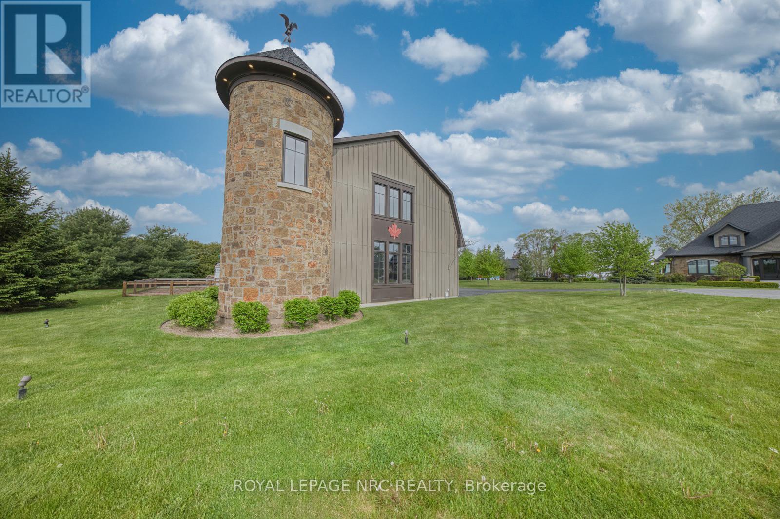 1234 Lakeshore Road Property Photo 5