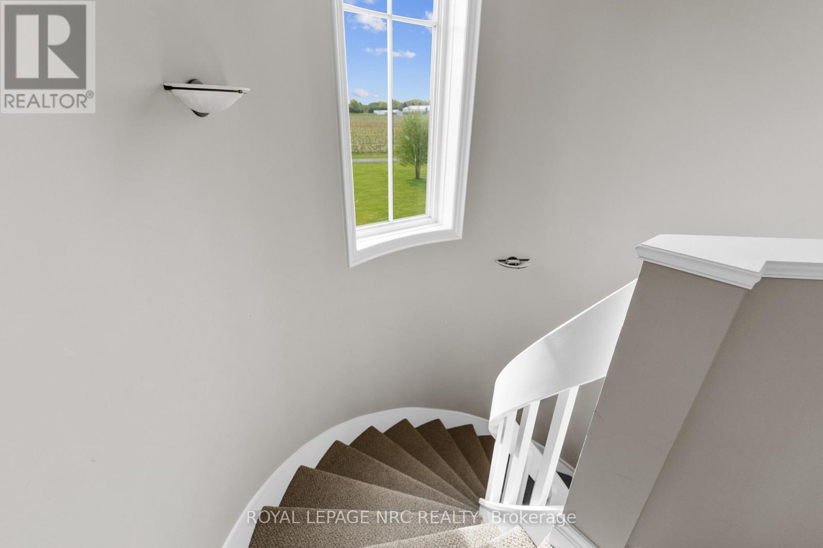 1234 Lakeshore Road Property Photo 8