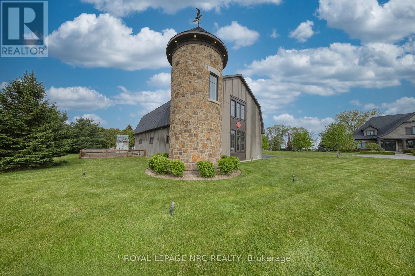 1234 Lakeshore Road Property Photo 11