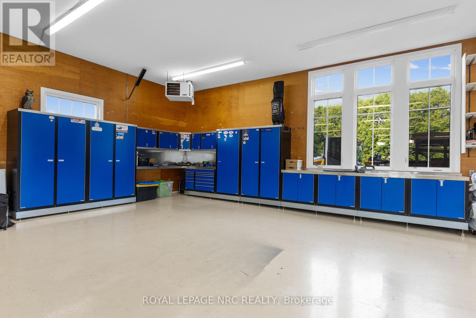 1234 Lakeshore Road Property Photo 16