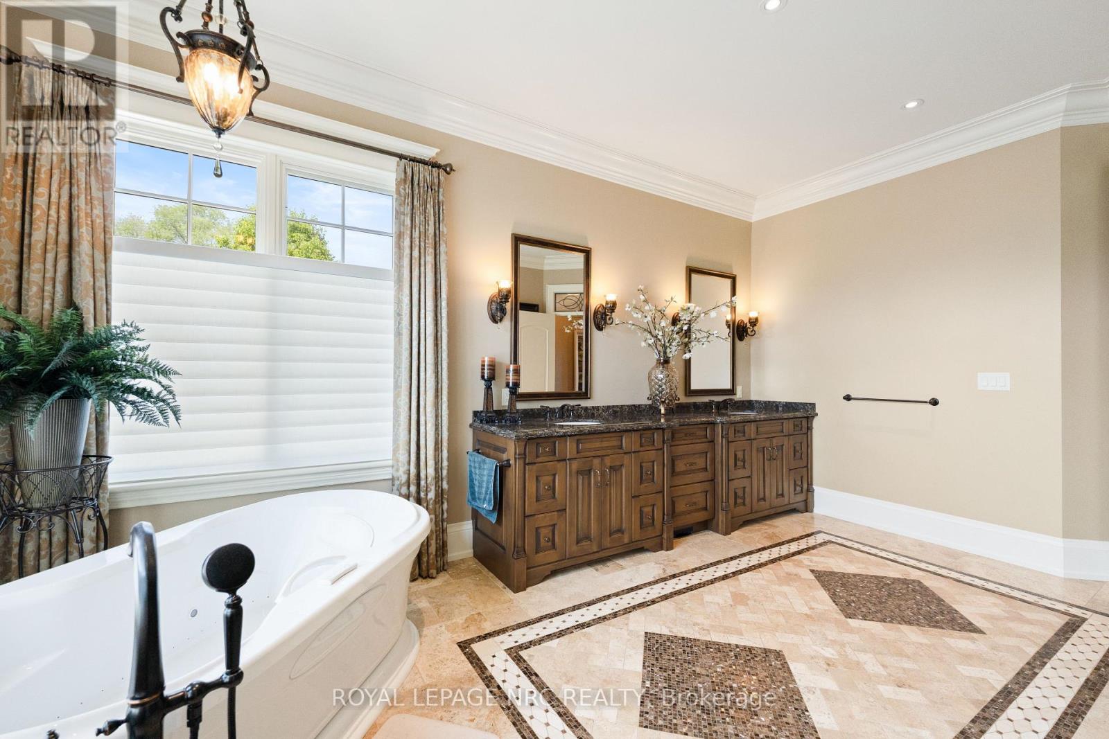 1234 Lakeshore Road Property Photo 26