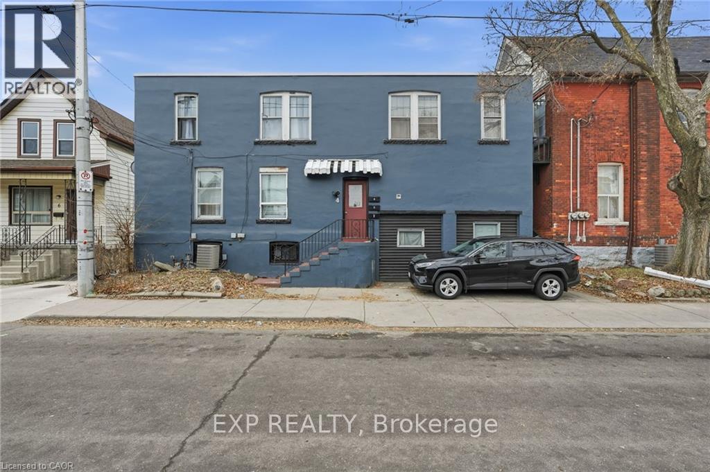 4 ROSEMONT AVENUE