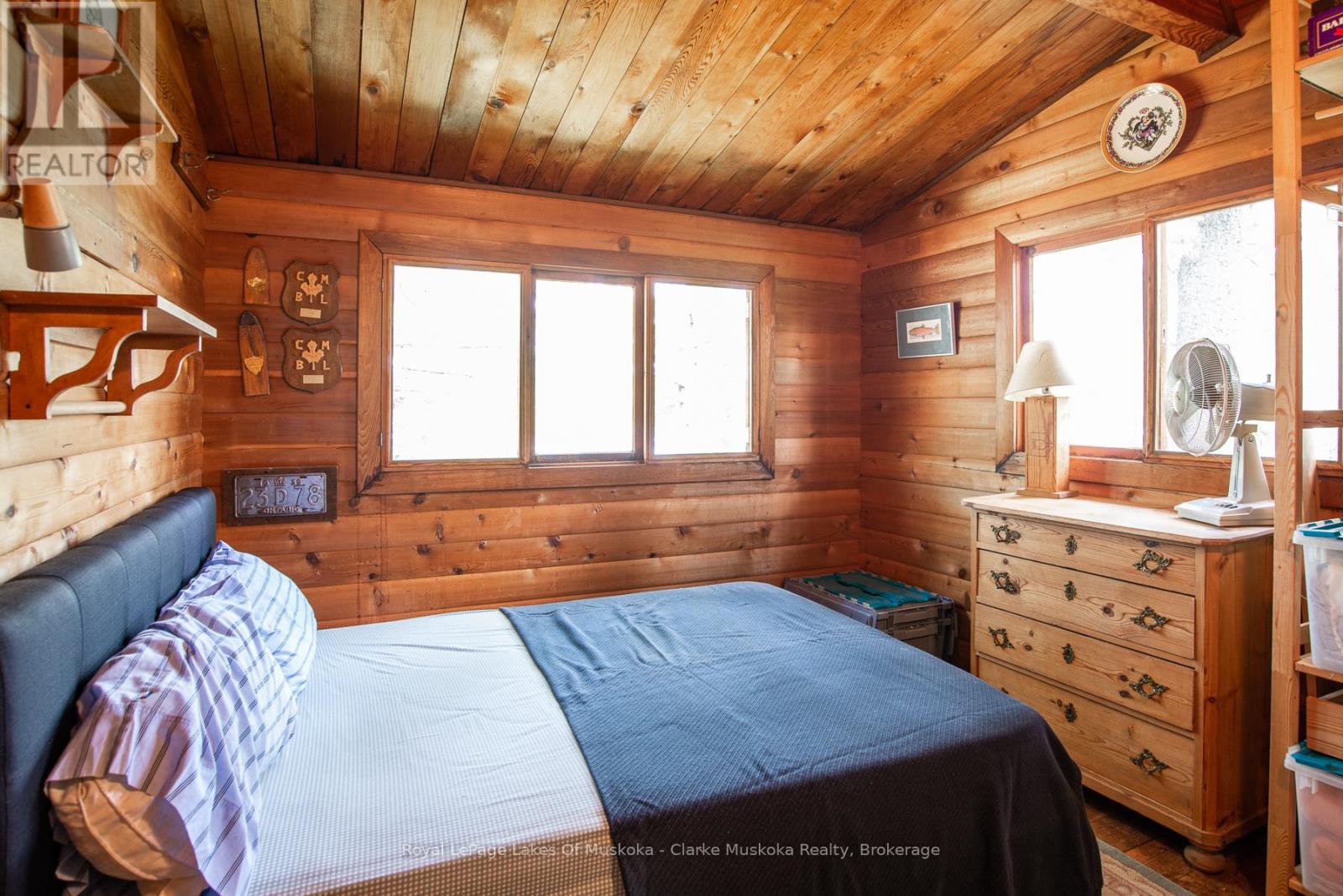 18 5kl Island Kahshe Lake Property Photo 17