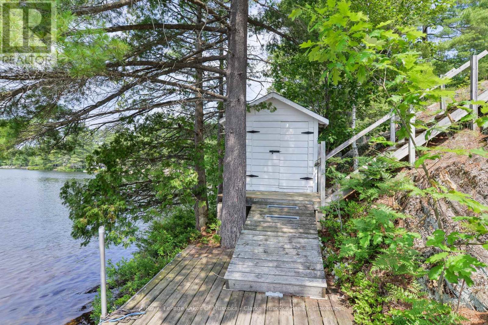 18 5kl Island Kahshe Lake Property Photo 30