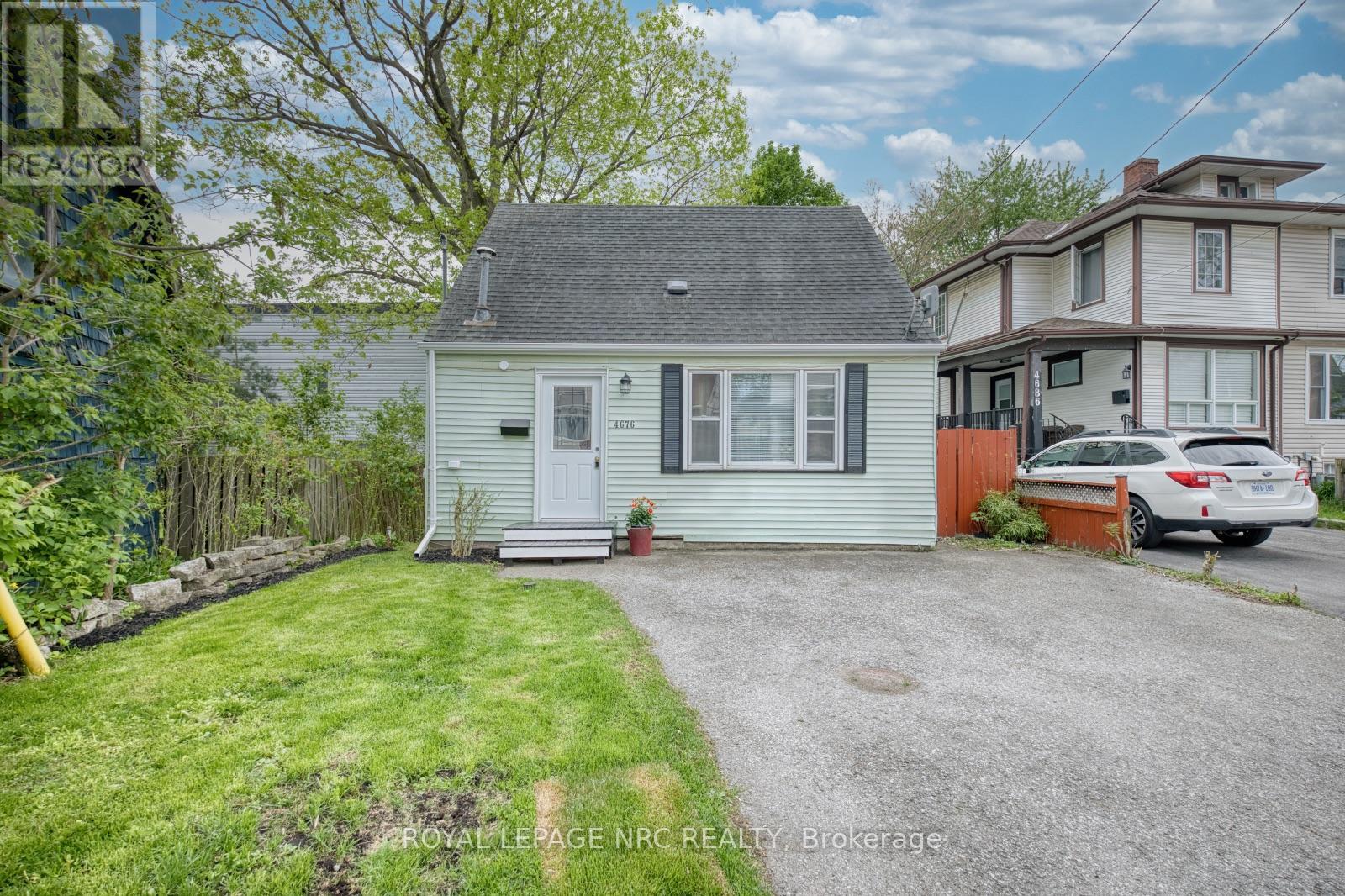 4676 MCDOUGALL CRESCENT Property Photo 1