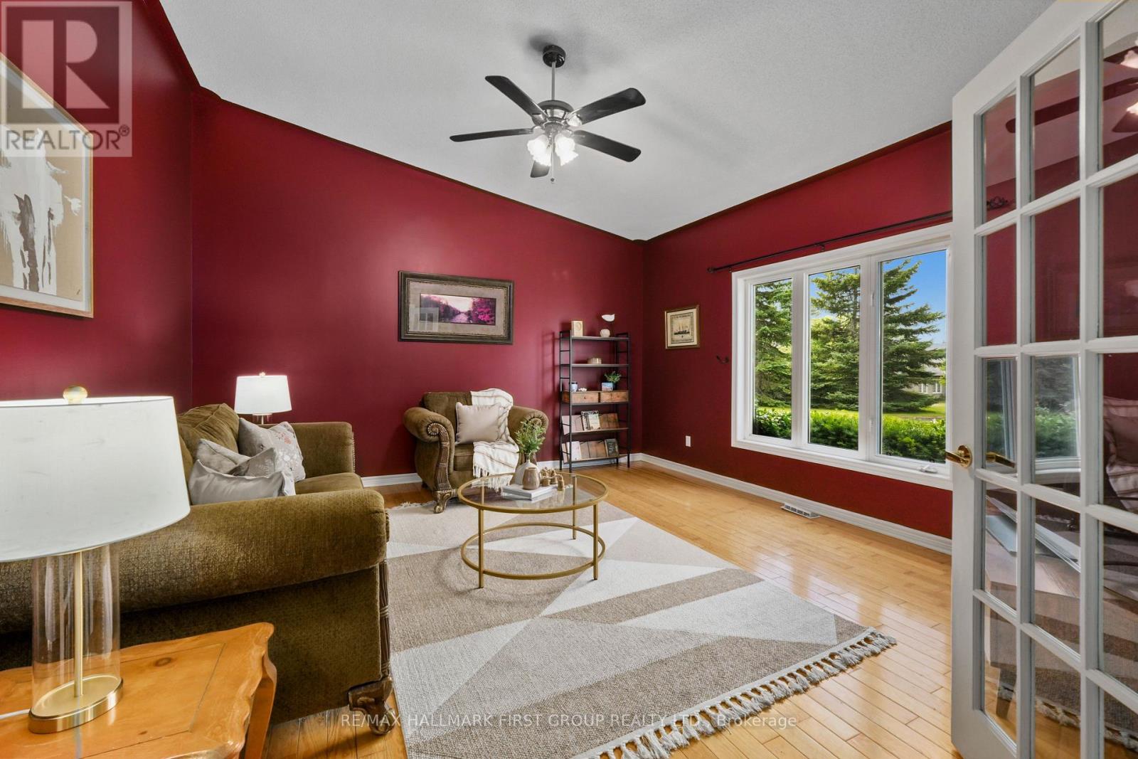 3211 Charbrook Crescent Property Photo 6