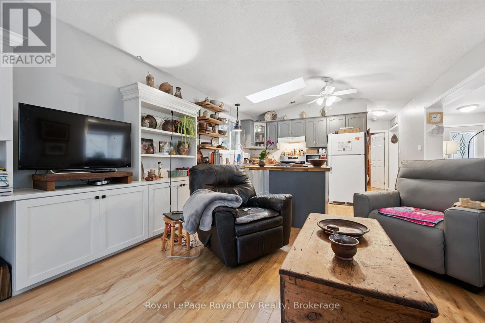 10 Spruce Avenue Property Photo 14