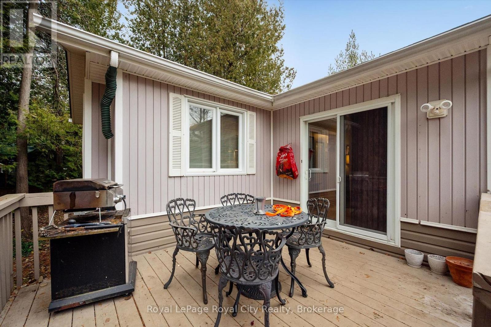 10 Spruce Avenue Property Photo 23