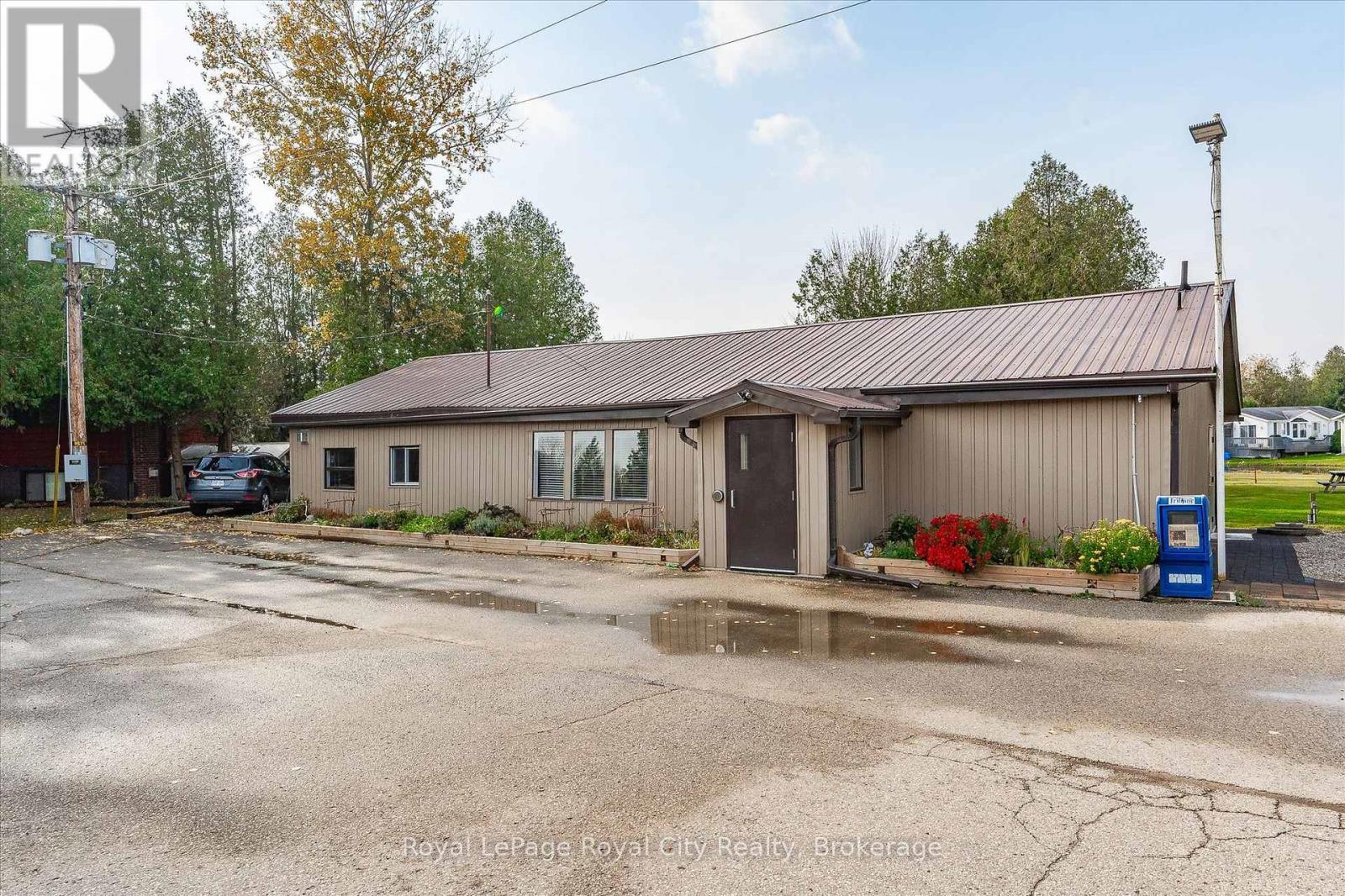 10 Spruce Avenue Property Photo 31