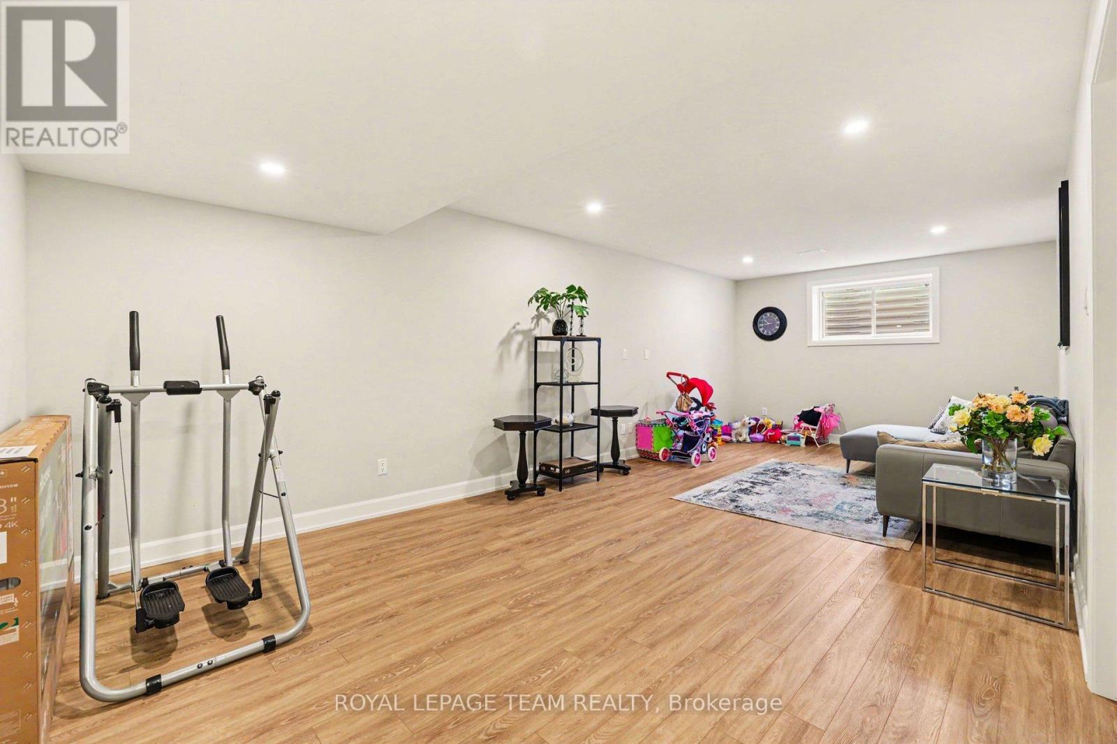 7a King Street N Property Photo 23