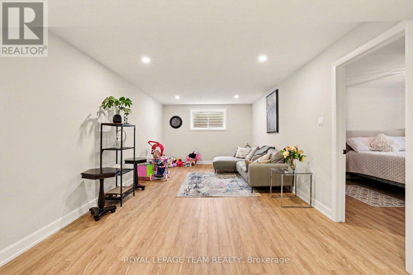 7a King Street N Property Photo 24