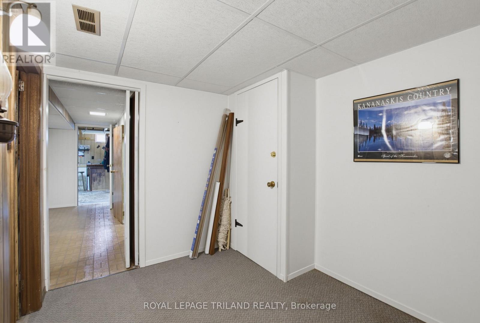 115 Champlain Crescent Property Photo 22