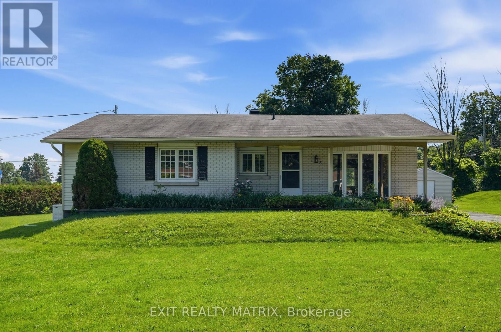 3 Hillview Circle Property Photo 1