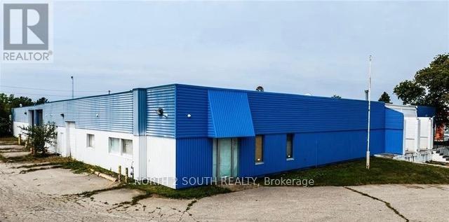 436 Huron Road Property Photo 8