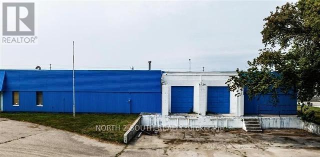 436 Huron Road Property Photo 9
