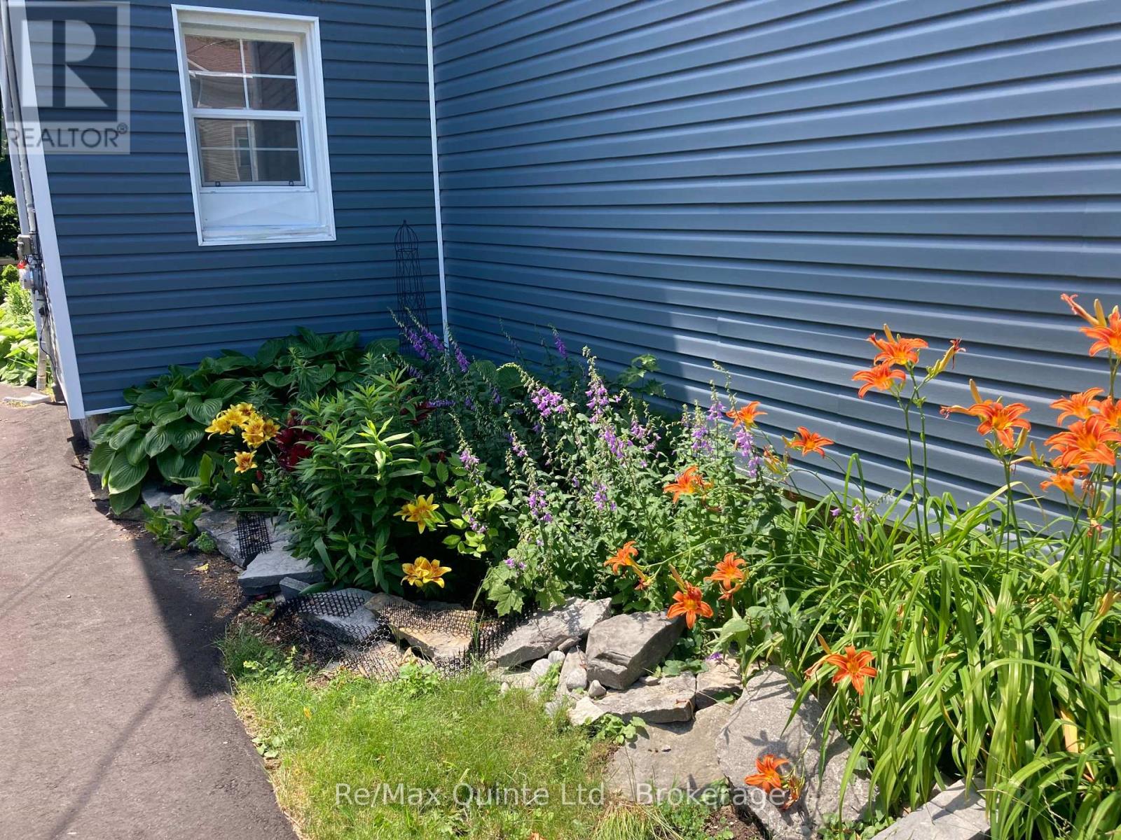 97 Spring Street Property Photo 3