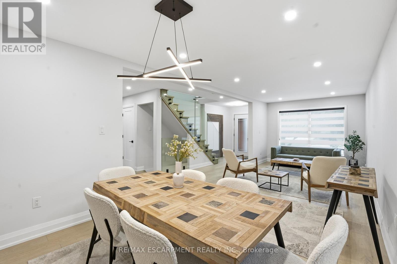 108 Greenshire Drive Property Photo 8