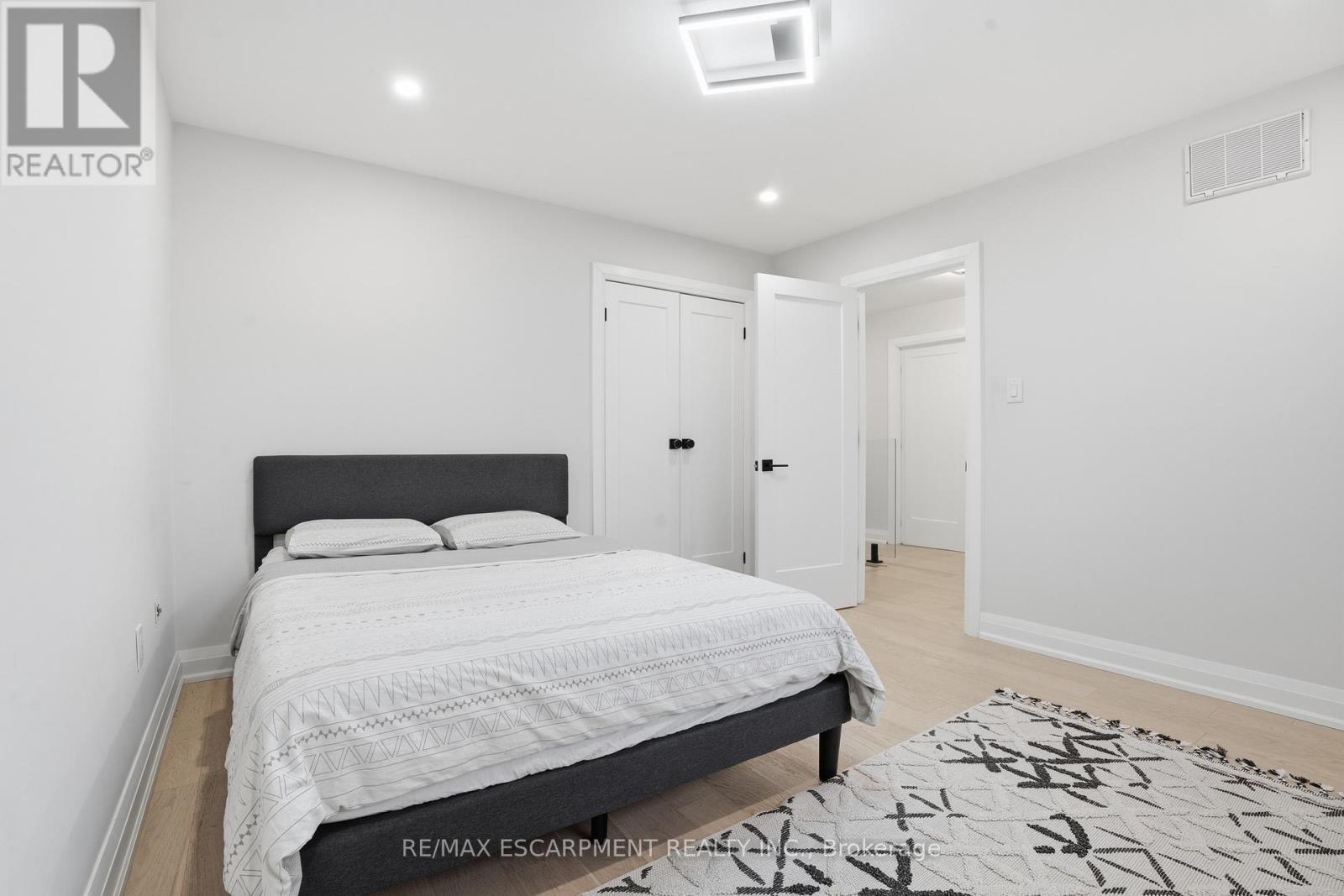 108 Greenshire Drive Property Photo 24