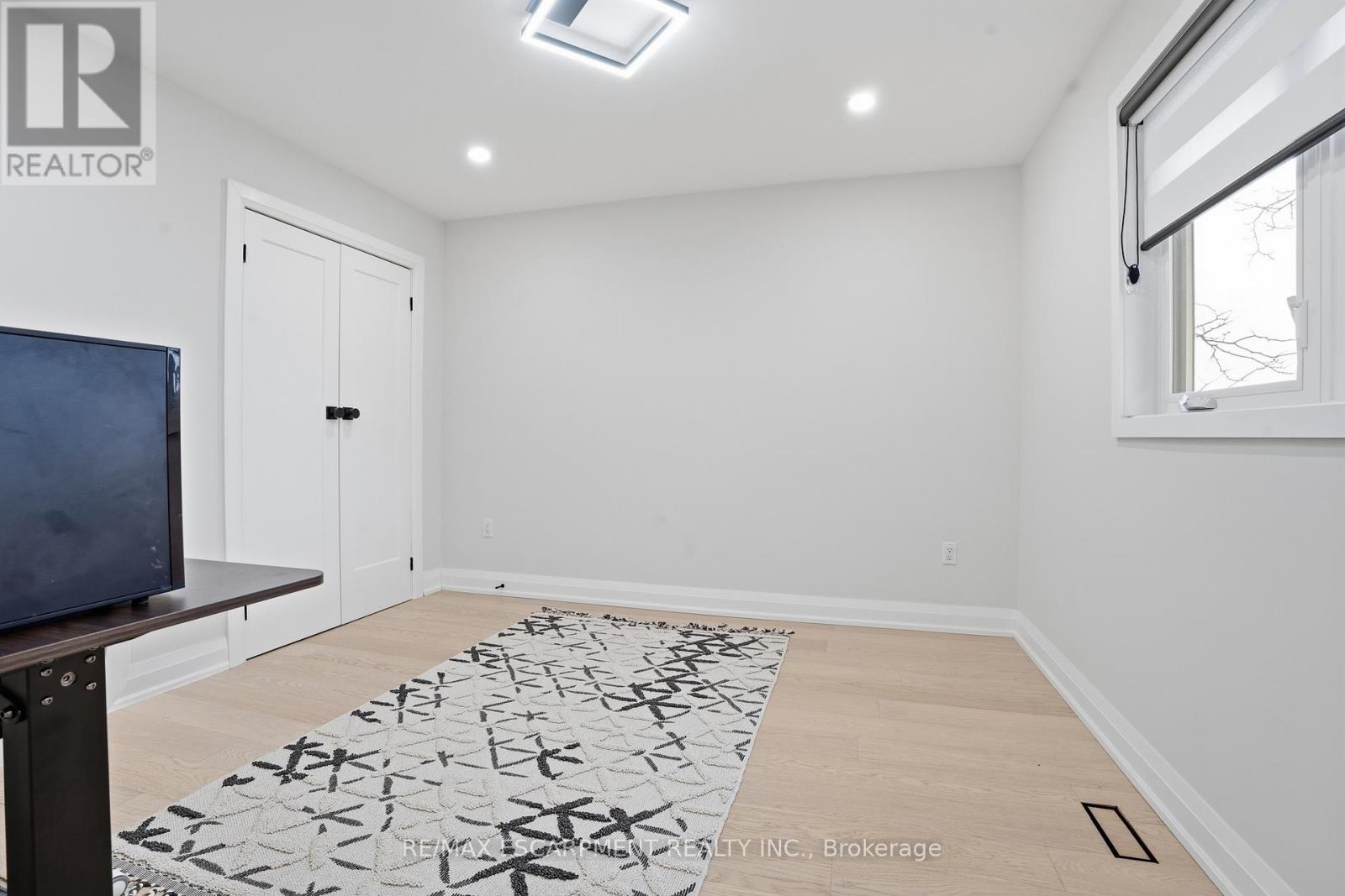 108 Greenshire Drive Property Photo 28