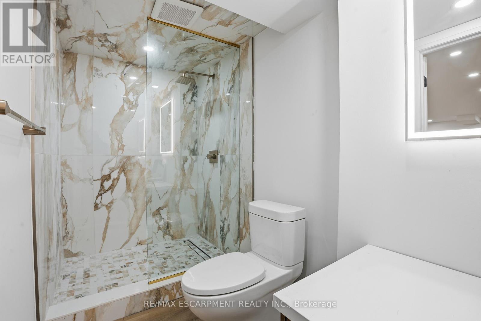 108 Greenshire Drive Property Photo 34