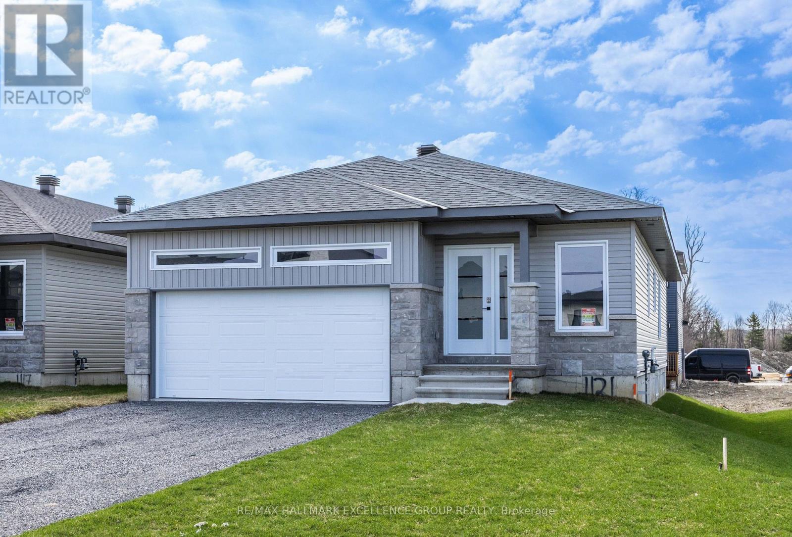 1117 Bronze (lot 105) Avenue Property Photo 1