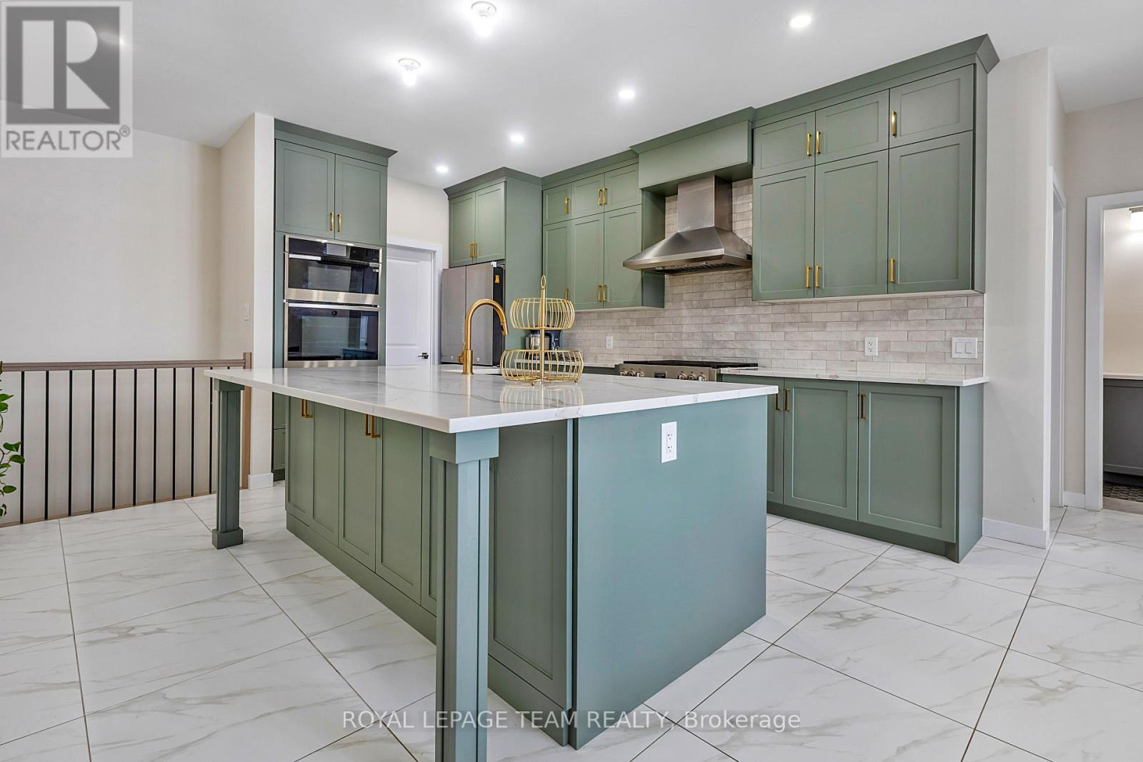 224 Trudeau Crescent Property Photo 18