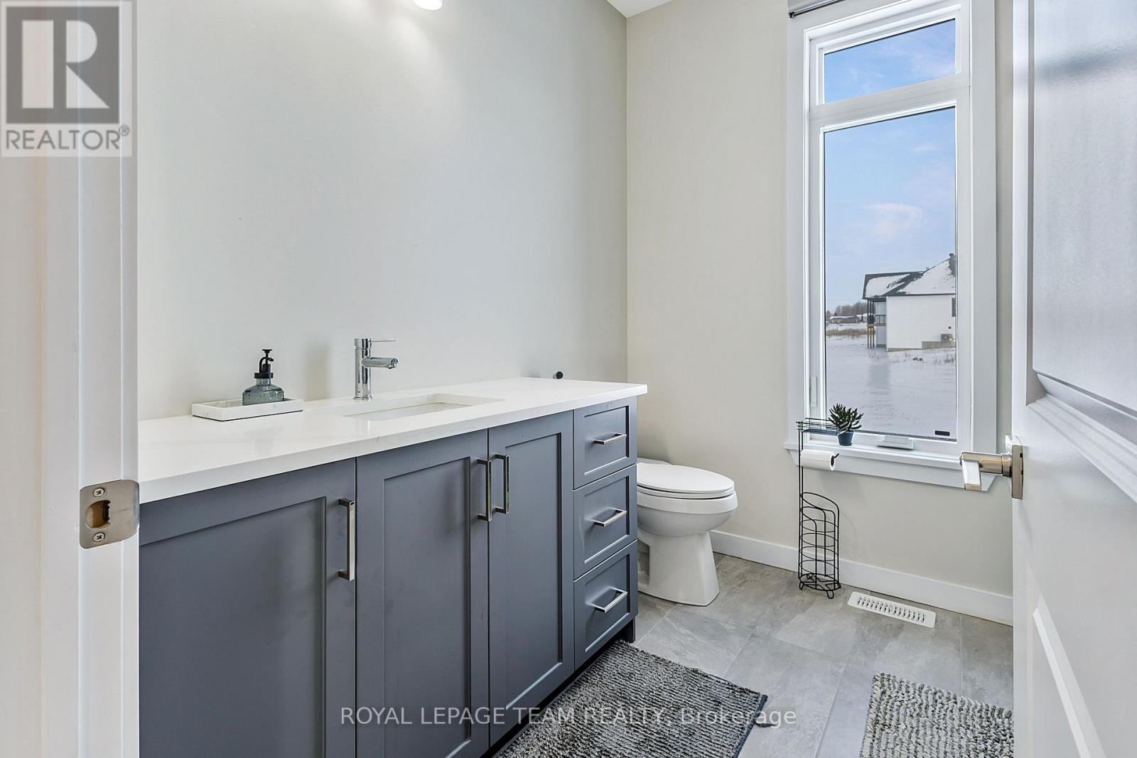 224 Trudeau Crescent Property Photo 32