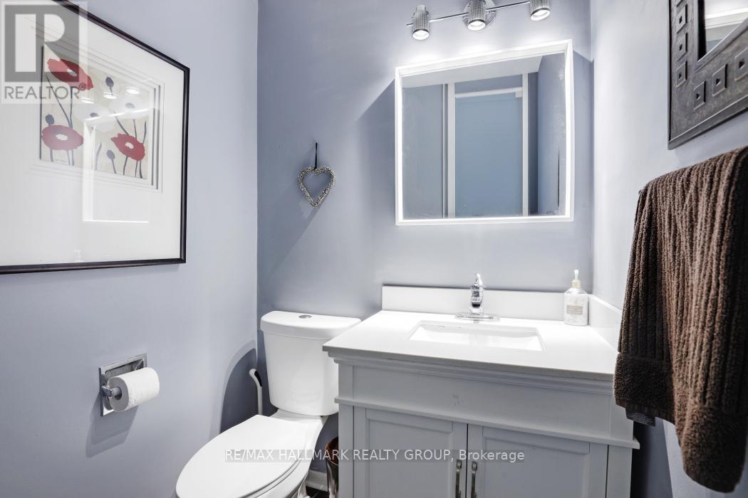 308 Lafontaine Avenue Property Photo 5