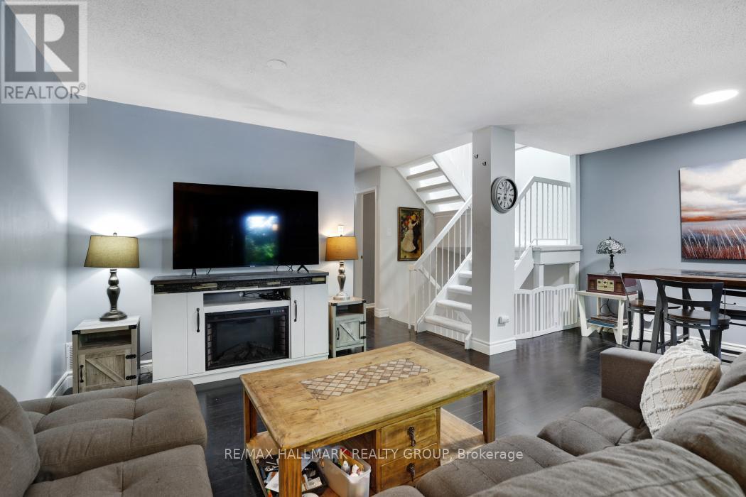 308 Lafontaine Avenue Property Photo 16