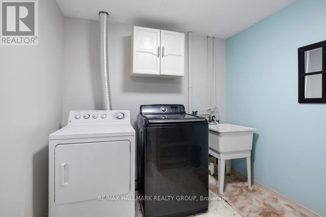 308 Lafontaine Avenue Property Photo 25