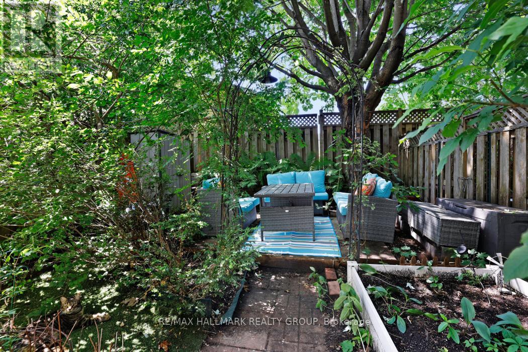 308 Lafontaine Avenue Property Photo 26