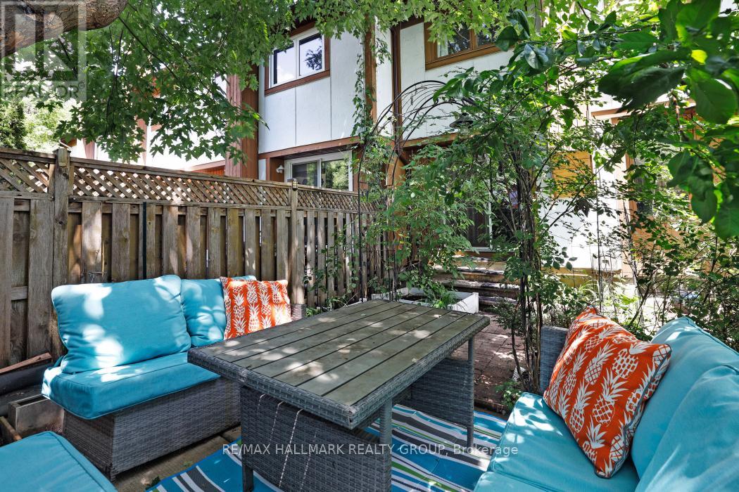 308 Lafontaine Avenue Property Photo 27