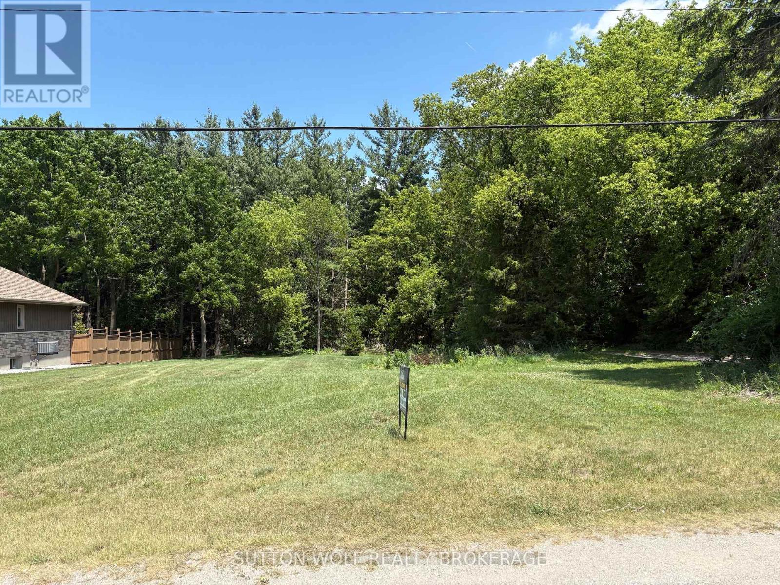 363 Park Street Property Photo 2