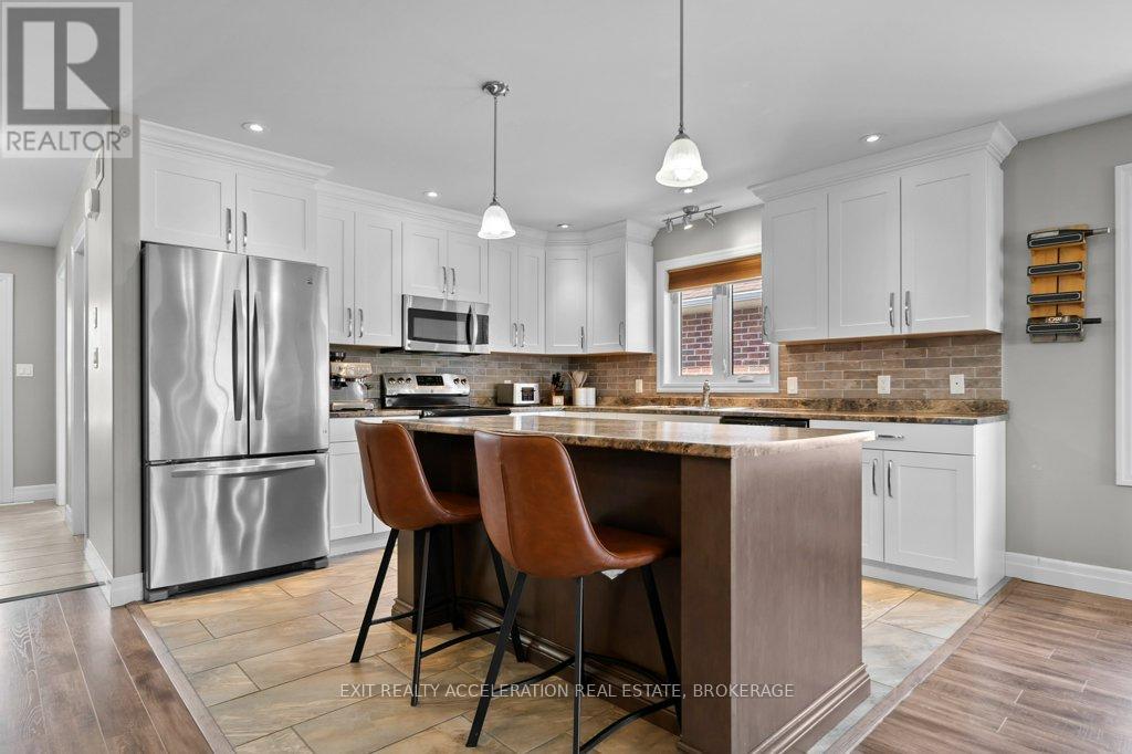 92 Hartwood Crescent Property Photo 10