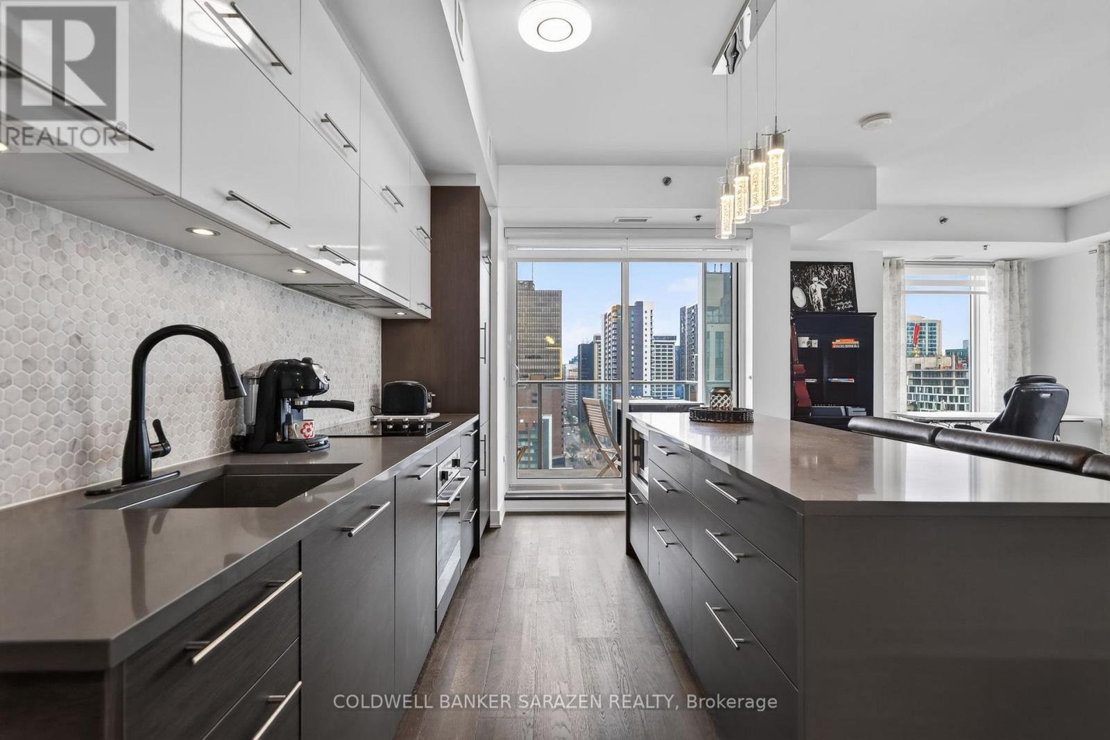1702 - 428 Sparks Street Property Photo 7