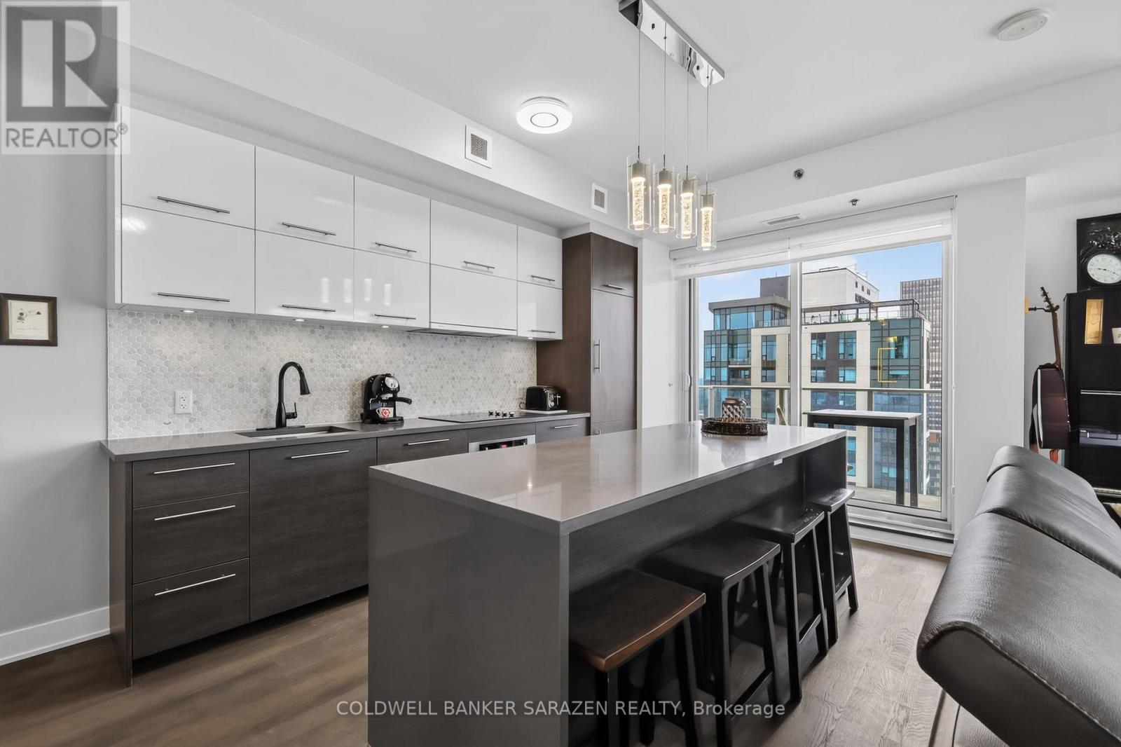 1702 - 428 Sparks Street Property Photo 10