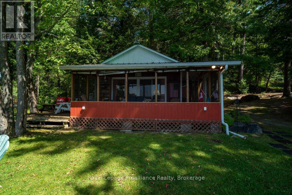 1117b Twin Pine Lane Property Photo 4