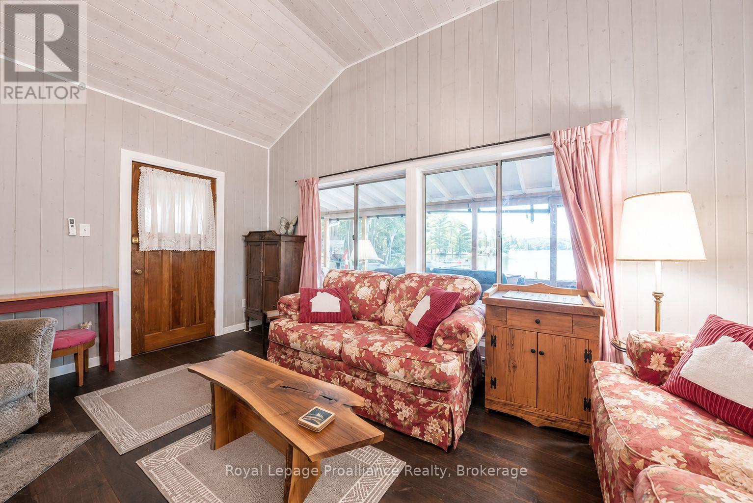1117b Twin Pine Lane Property Photo 11