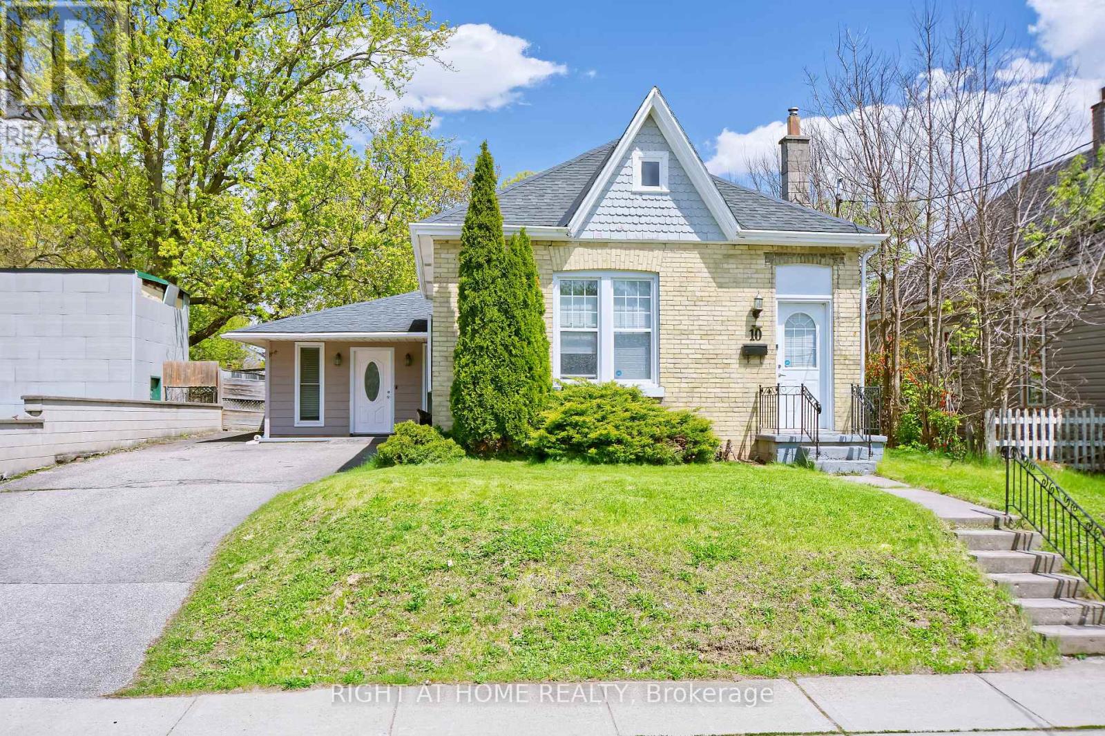 10 PEGLER STREET